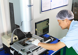 鋁箔毛刺檢測設(shè)備